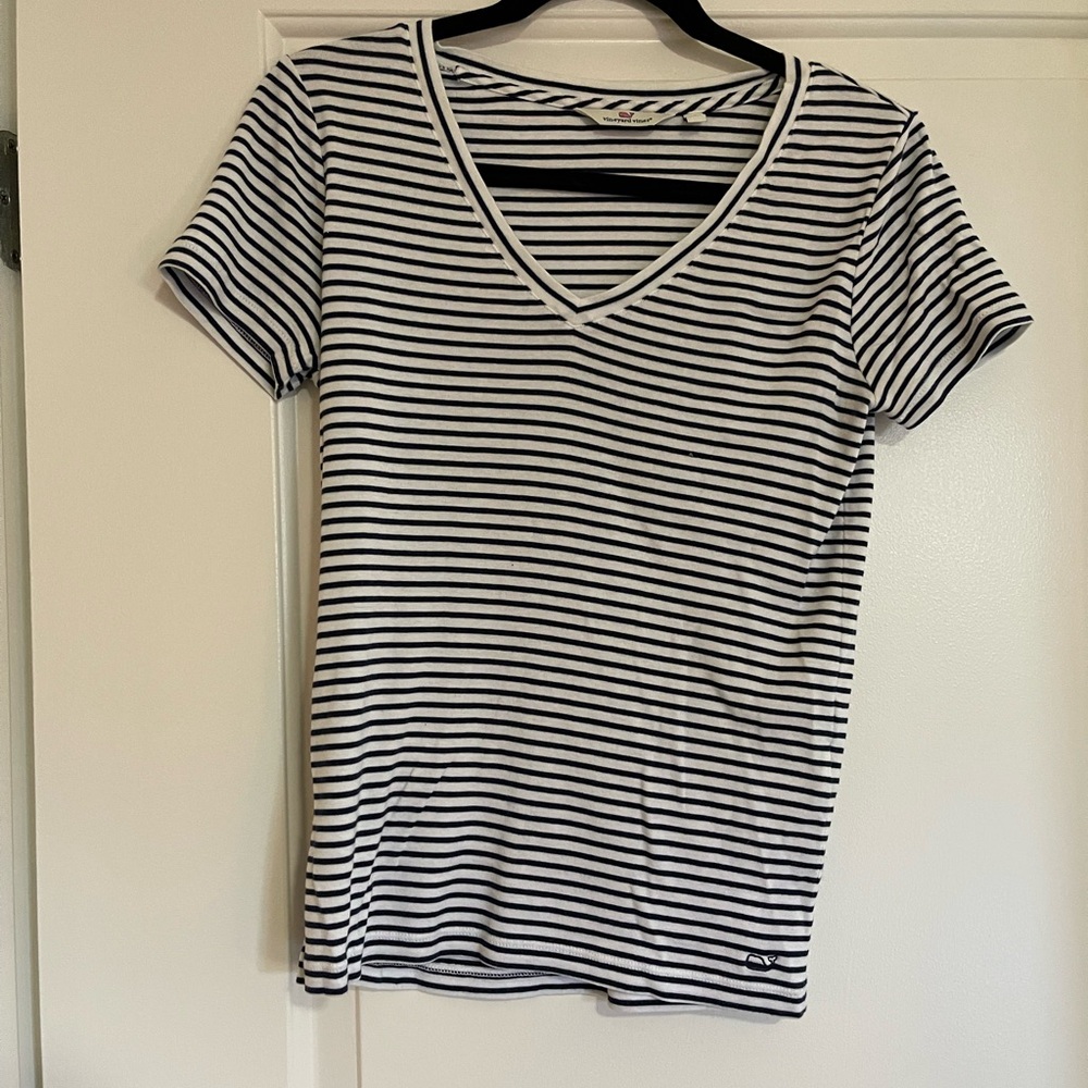 Vineyard Vines Navy and White Striped V-Neck Tee - Size S
